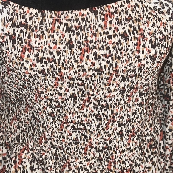 Gibson⭐️Latimer animal print brown tan hues smocked blouse long sleeves top Sz L - Picture 2 of 7